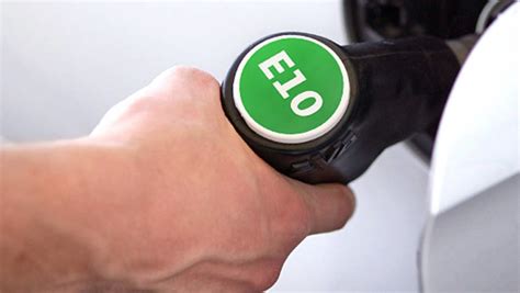 E10